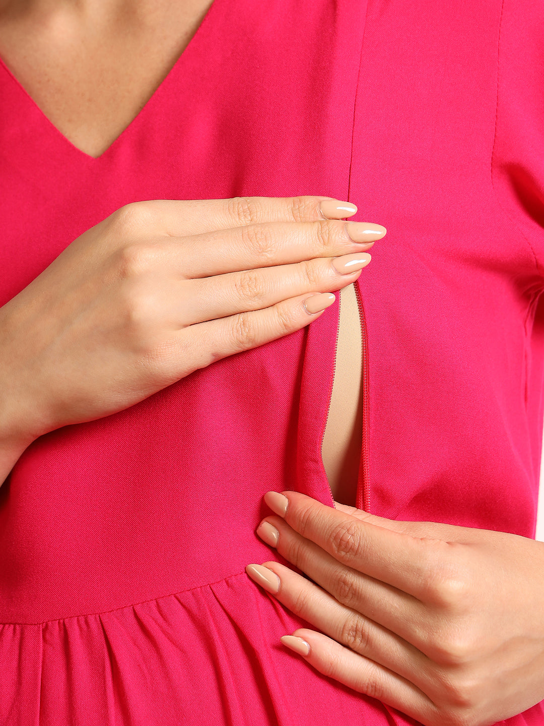 Full-Length Maternity Maxi – Feeding Friendly & Made for Growing Bumps