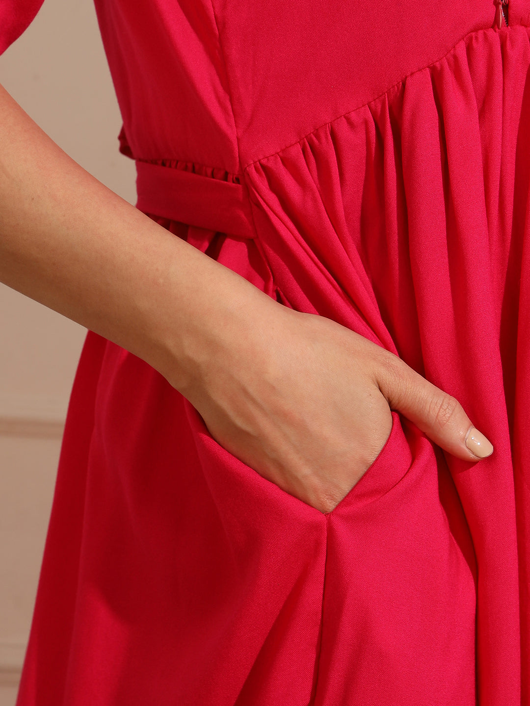 Full-Length Maternity Maxi – Feeding Friendly & Made for Growing Bumps