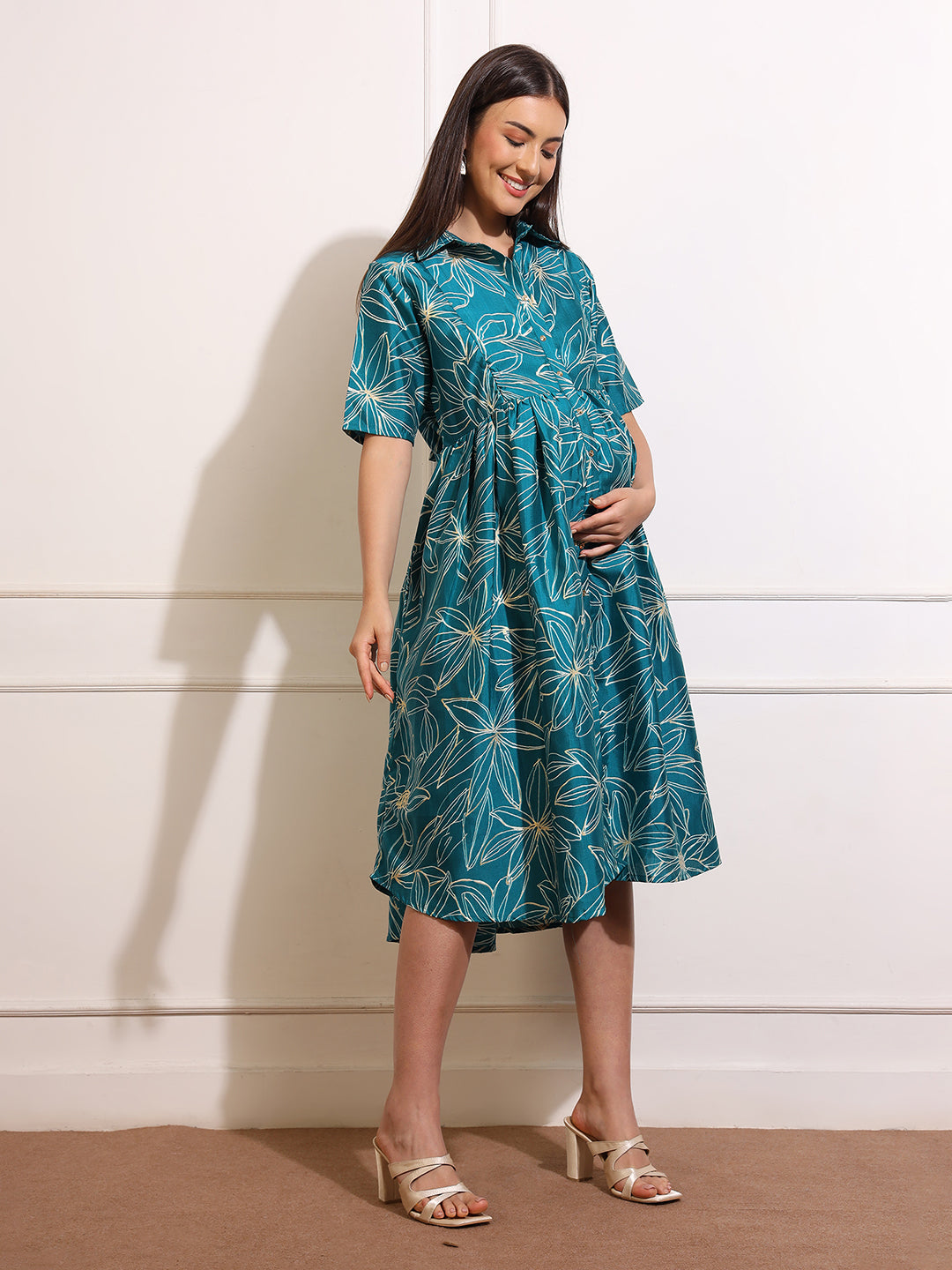 Chic Maternity & Nursing Midi Dress – Stylish Comfort for New Moms