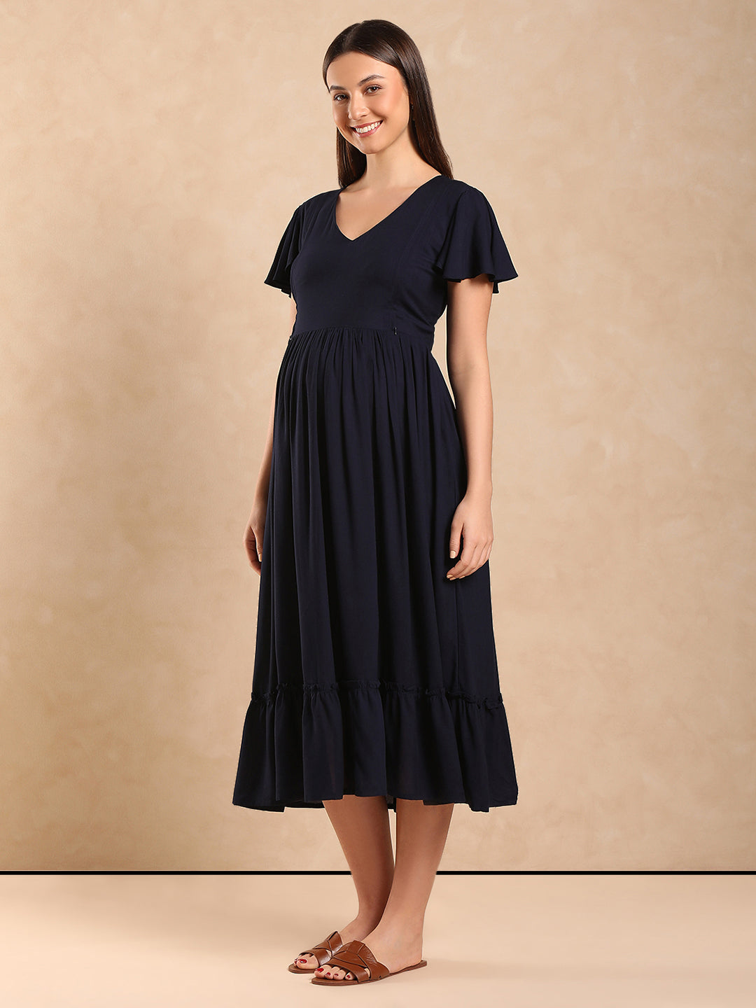 Pregnancy to Postpartum Dress – Stylish, Functional & Fuss-Free Feeding