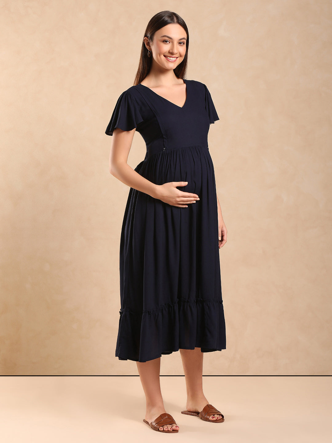 Pregnancy to Postpartum Dress – Stylish, Functional & Fuss-Free Feeding