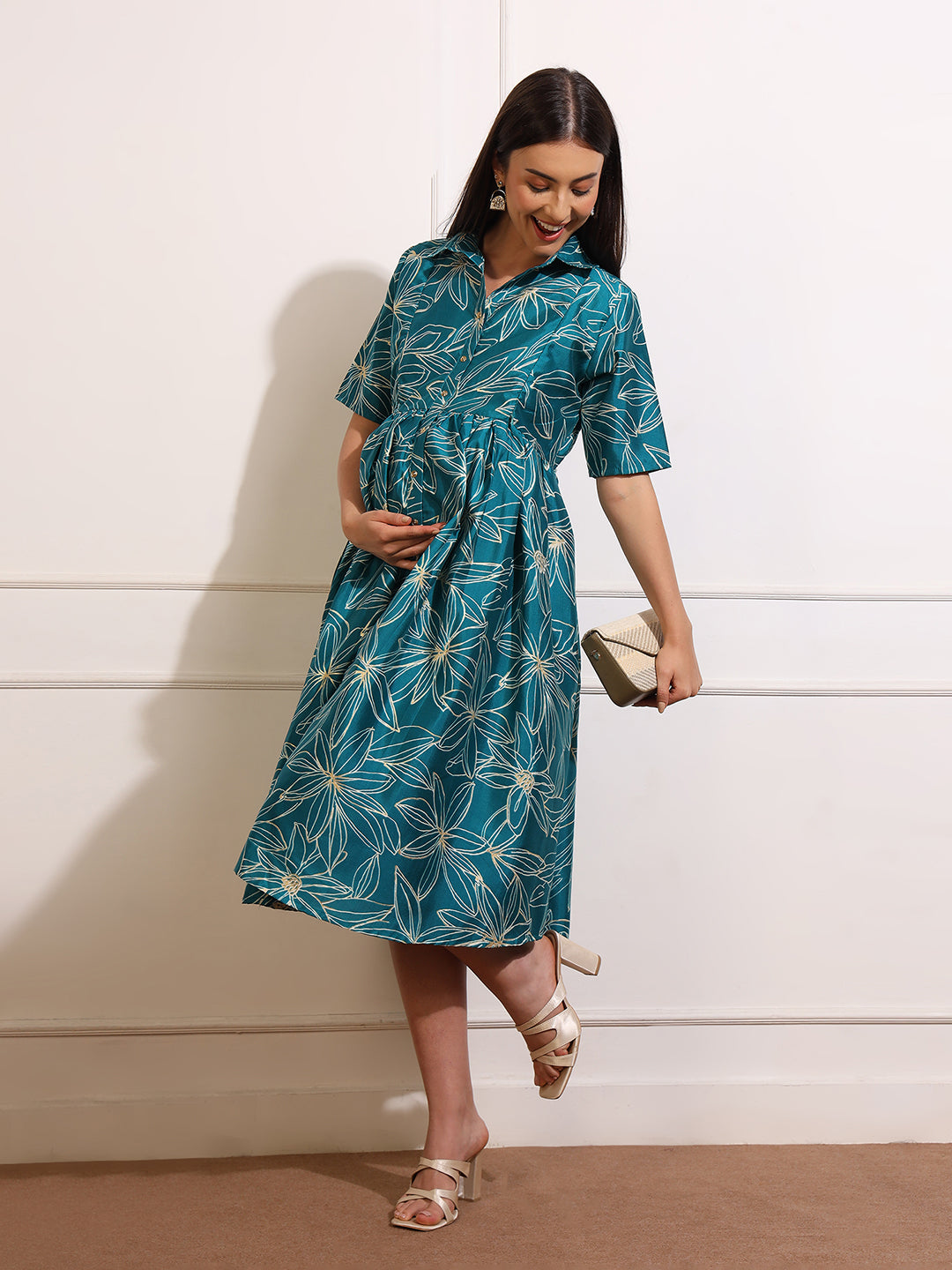 Chic Maternity & Nursing Midi Dress – Stylish Comfort for New Moms