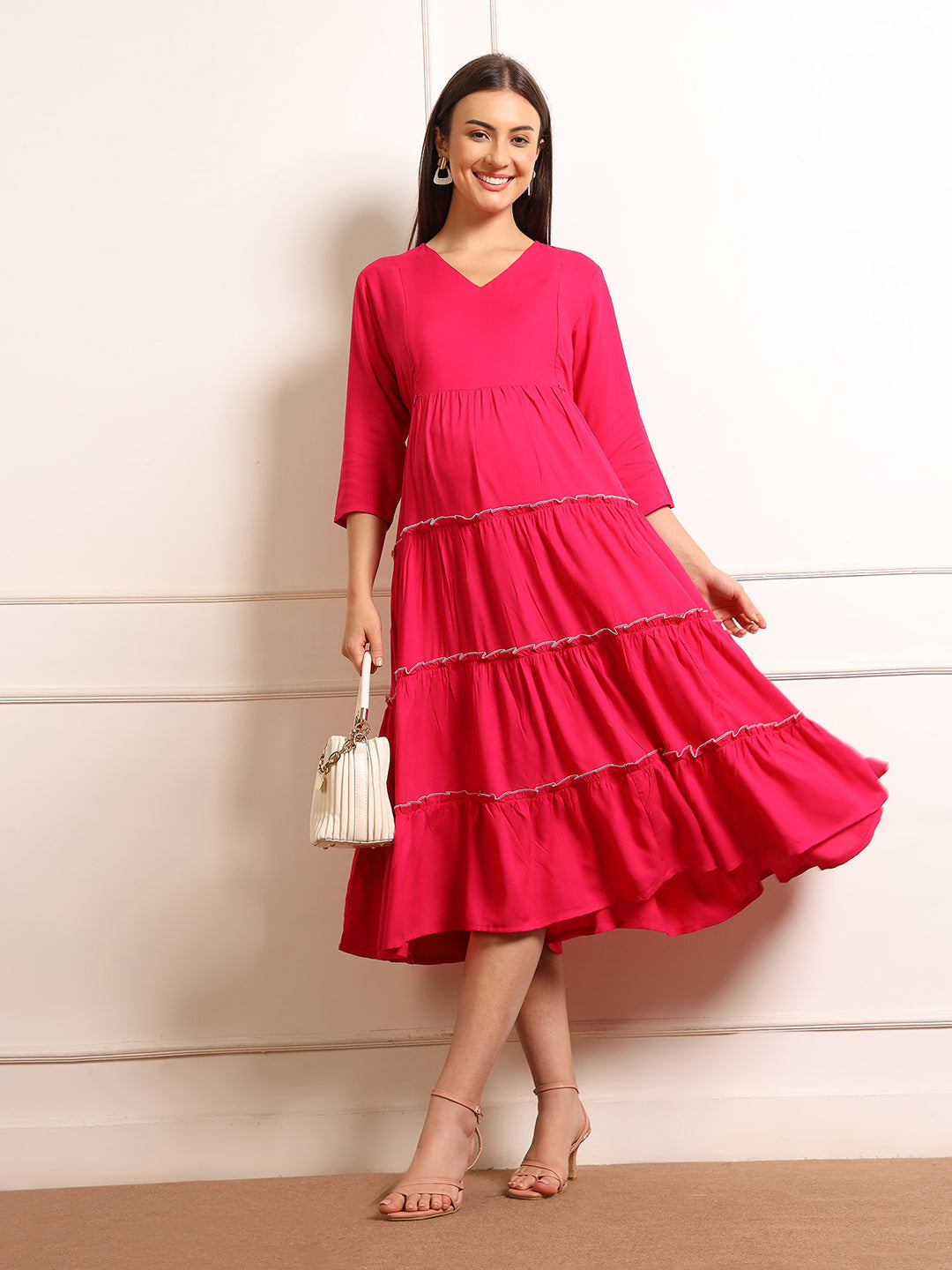 Full-Length Maternity Maxi – Feeding Friendly & Made for Growing Bumps