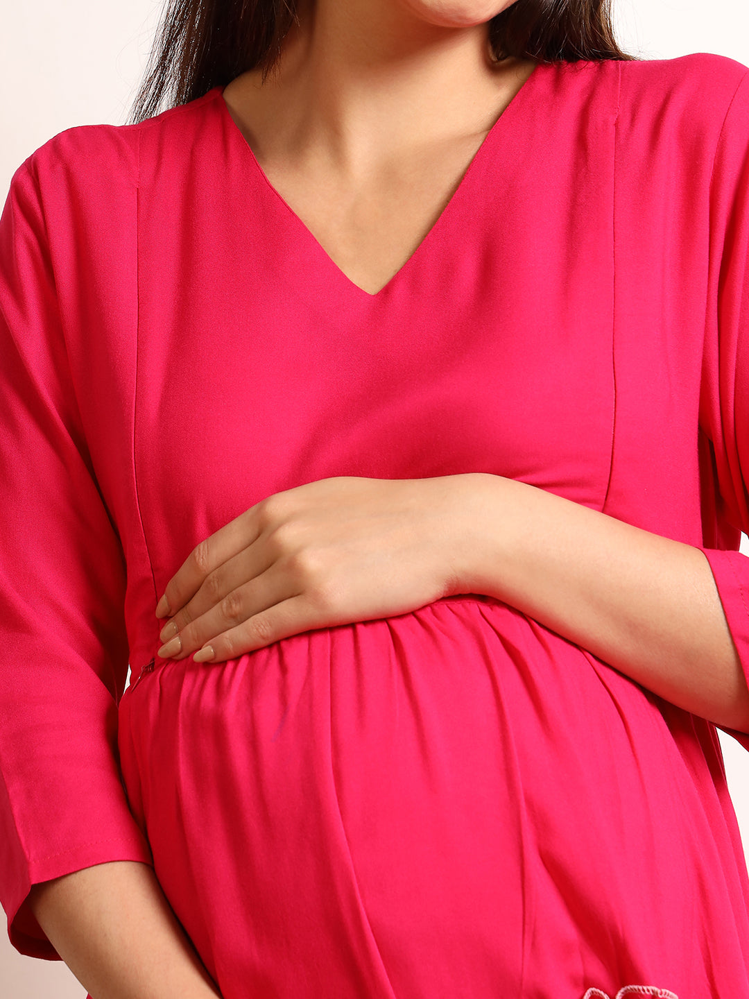 Full-Length Maternity Maxi – Feeding Friendly & Made for Growing Bumps